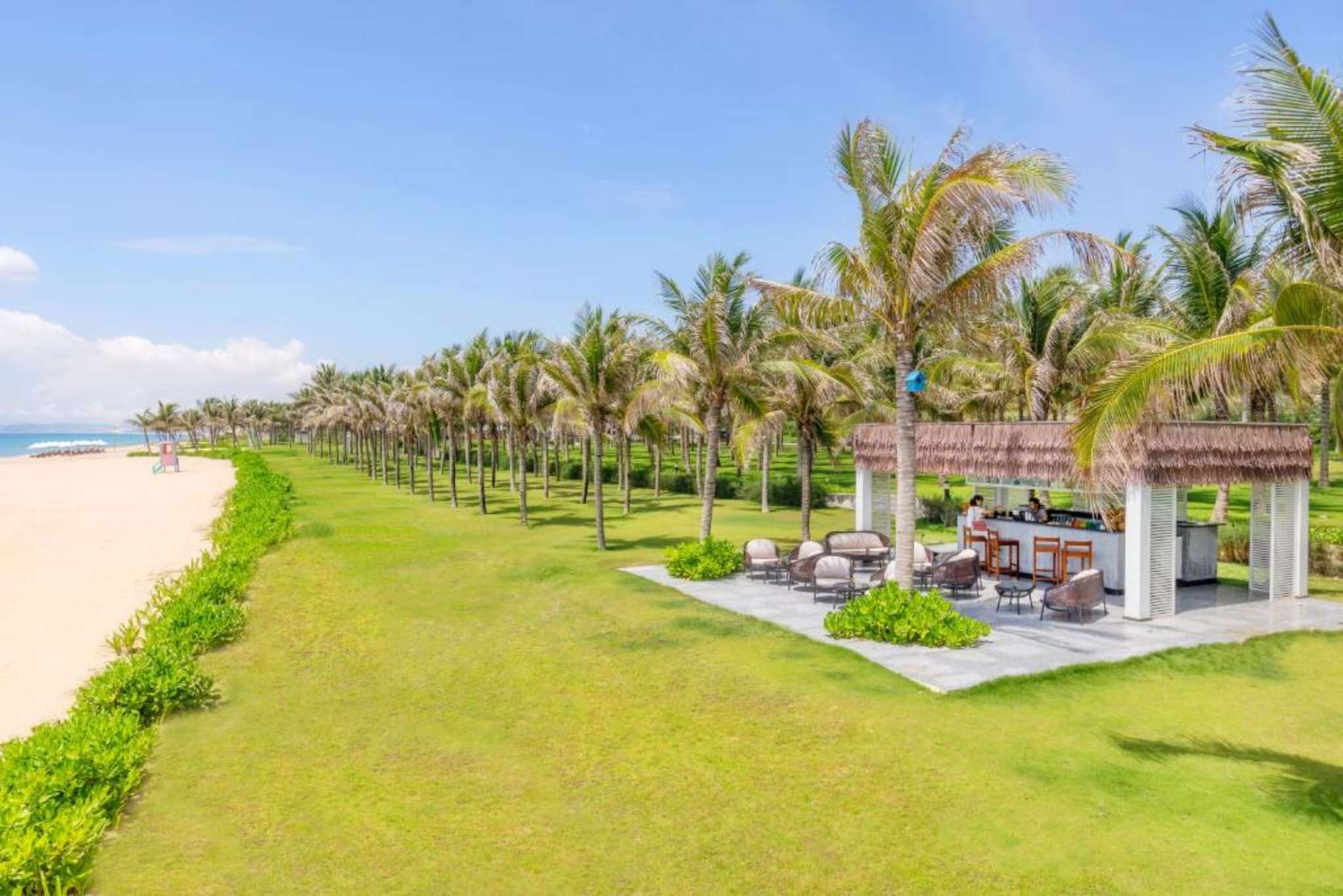 Không gian ngoài trời tại Selectum Noa Resort Cam Ranh